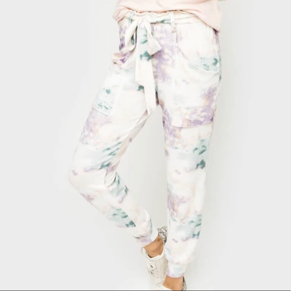 Gibson cabin life tie dye jogger